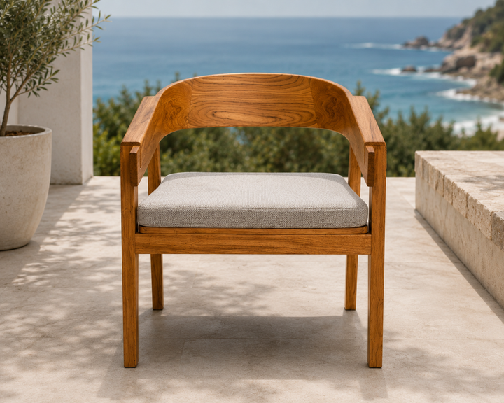 Teak round back arm chair