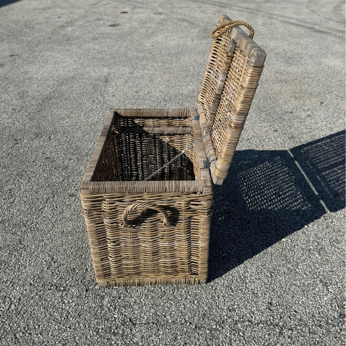 Key Largo rattan storage trunk, additional view 6